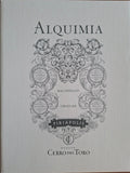 Vinos Cerro del Toro - Uruguay: pack Trilogía reune las tres versiones de Alquimia: Corte único tinto, Corte único blanco y Tannat.